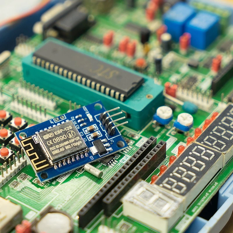 Selectarea componentelor electronilor